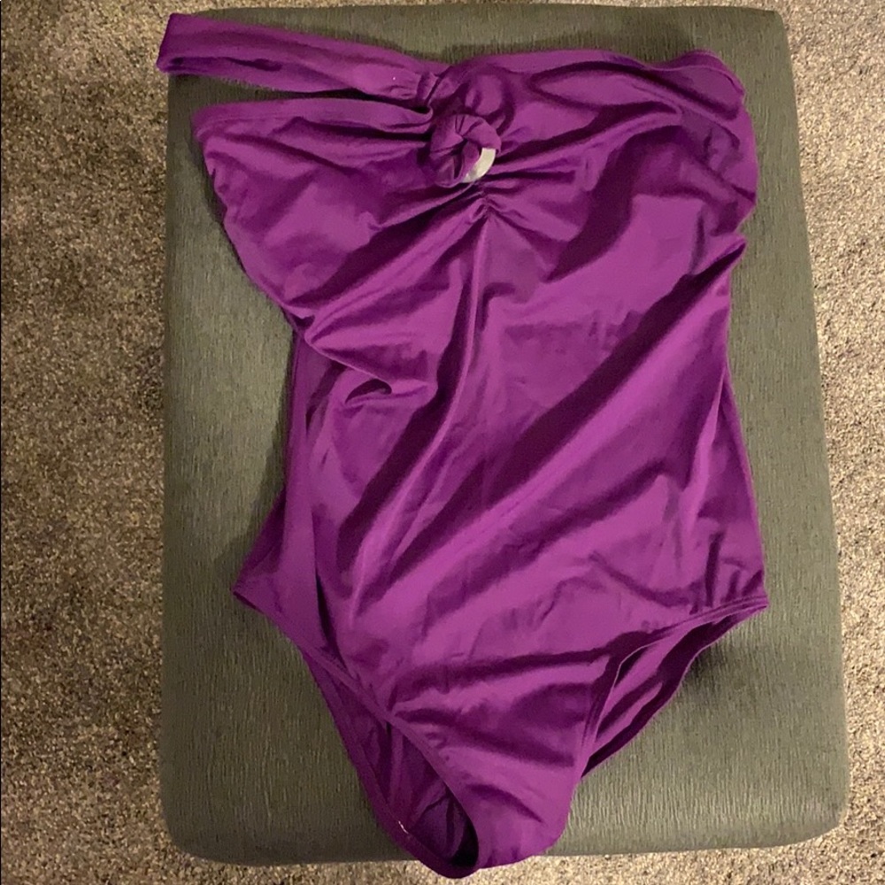 Panache one piece with detachable shoulder strap